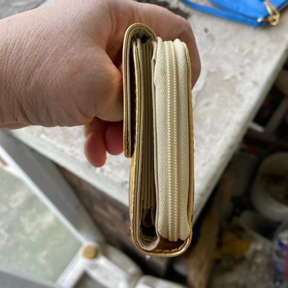 NWT J C FASHION GOLD WALLET - Picture 5 of 8